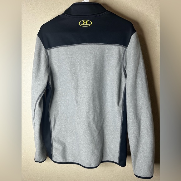 Under Armour sweater - Picture 3 of 3